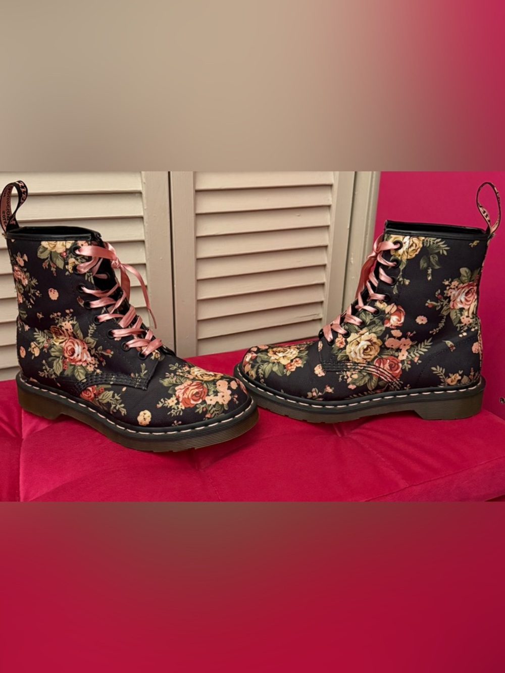 🌹DR. MARTENS BOOTS🌹